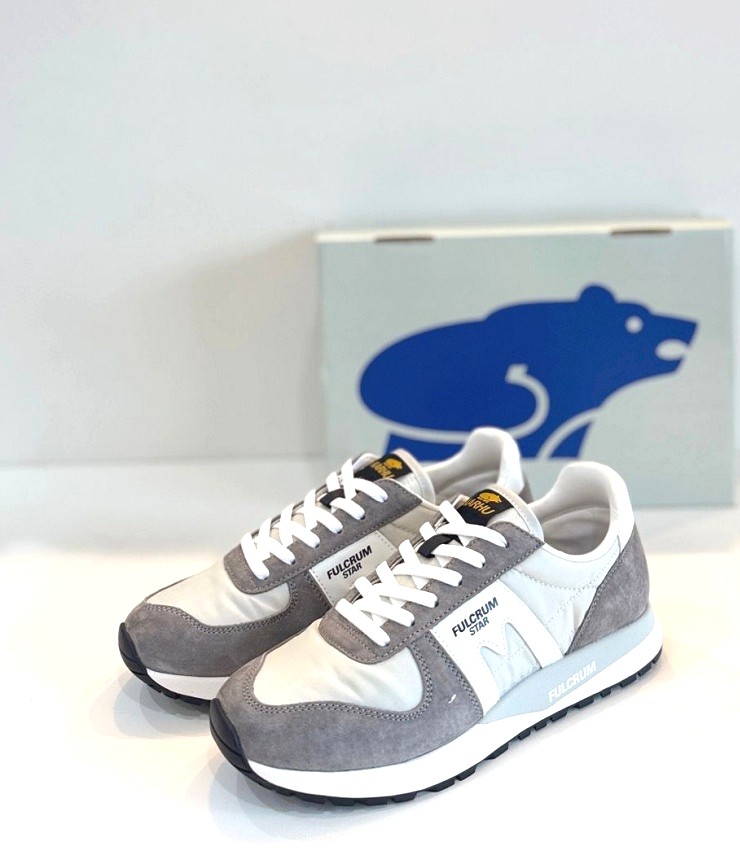 KARHU  カルフ  Fulcrum Star フルクラムスター（Gray Flannel/Bright White） KH870001