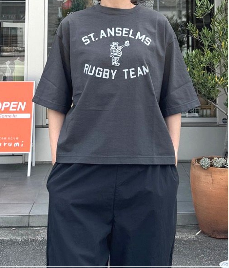 【40%OFF】BLUE LAKE MARKET　アメリカンドライ天竺 6分袖 ボックス プリント Tee（チャコール） B-501002