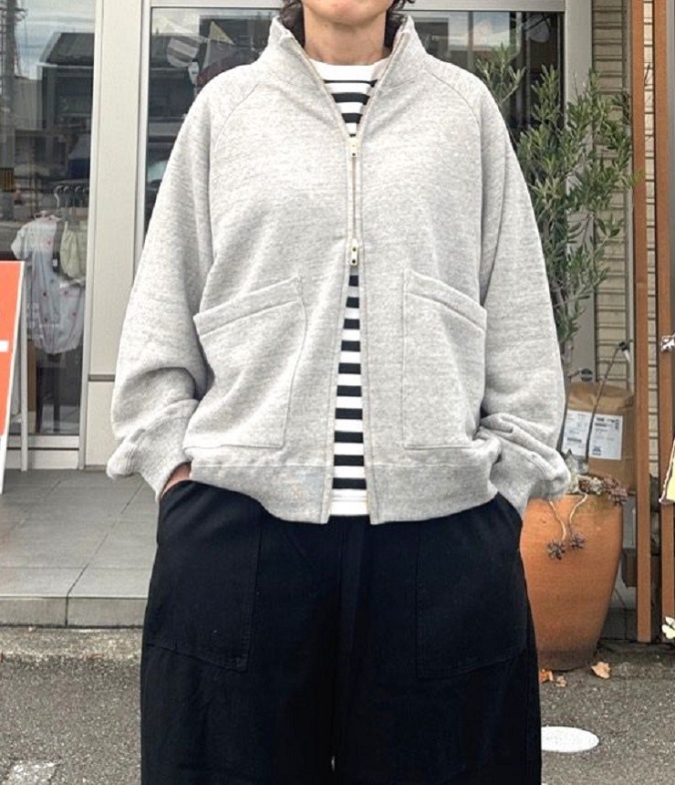 【30%OFF】BLUE LAKE MARKET　TOBI裏毛 ラグラン ジップ パーカー（グレー） B-483005