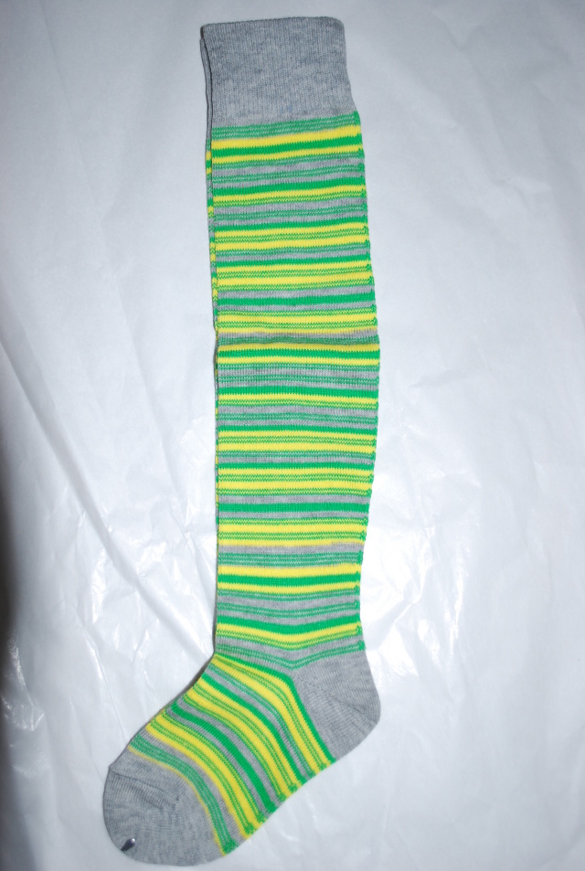 【80％OFF 】swap meet　ボーダーニーハイソックス　グリーン（9～21センチ）