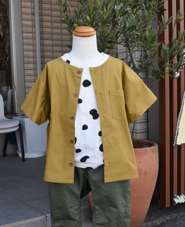 【70％OFF】FABRIQ REPORT 　ショートスリーブノーカラーワイドシャツ　ゴールド（110センチ）