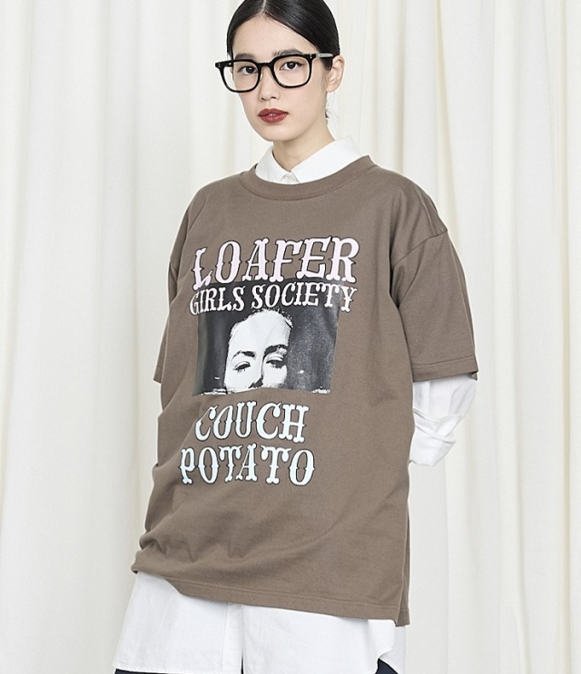 THOMAS MAGPIE　ビッグTシャツ LOAFER GIRLS SOCIETY（チャコールグレー）　2253856