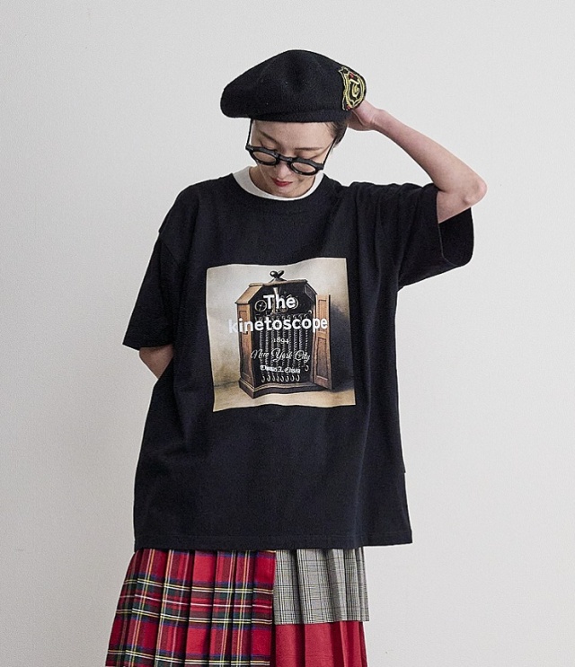 THOMAS MAGPIE　ビッグTシャツ The kinetoscope （ブラック）2263854