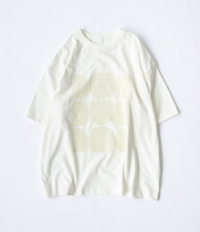 prit　18/1空紡度詰天竺 フレームドット プリント  Tシャツ（オイスター） P92644