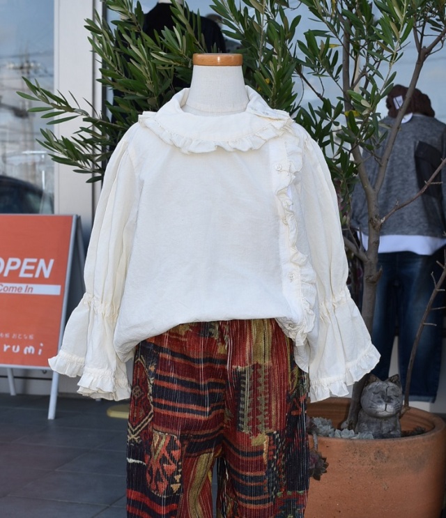 【60%OFF】Go To Hollywood  キャッチワッシャーローン　ドレスシャツ　ホワイト（130、140センチ）