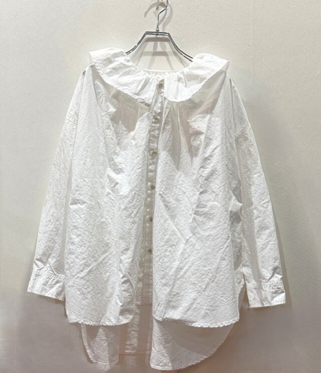 ESTROISLOSE　コットンリネンダンプ 衿フリル ブラウス（オフ）EB25422