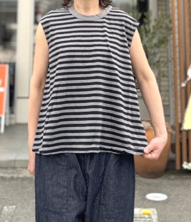 prit　30/1リサイクルムラ糸天竺ボーダー ノースリーブフレアプルオーバー（ウスズミイロ） P92633