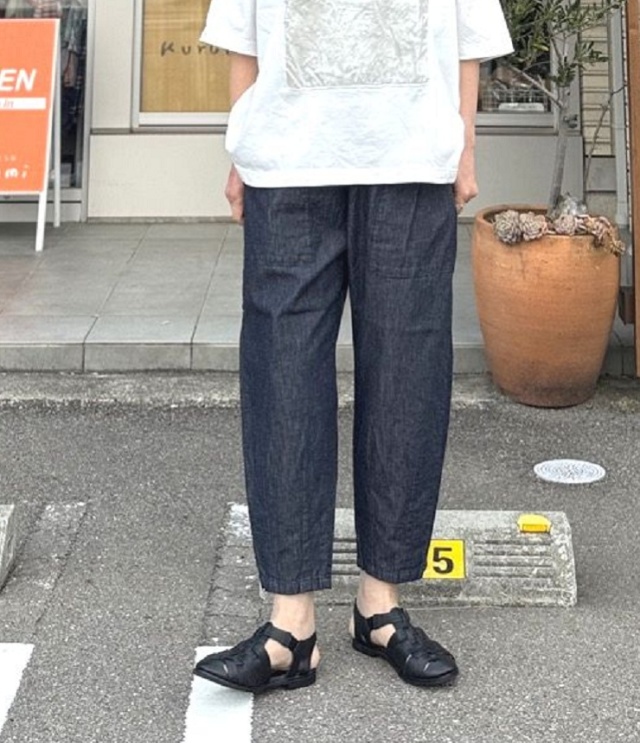 prit　6oz反応染めデニム 裾ダーツパンツ（ネイビー） P72604
