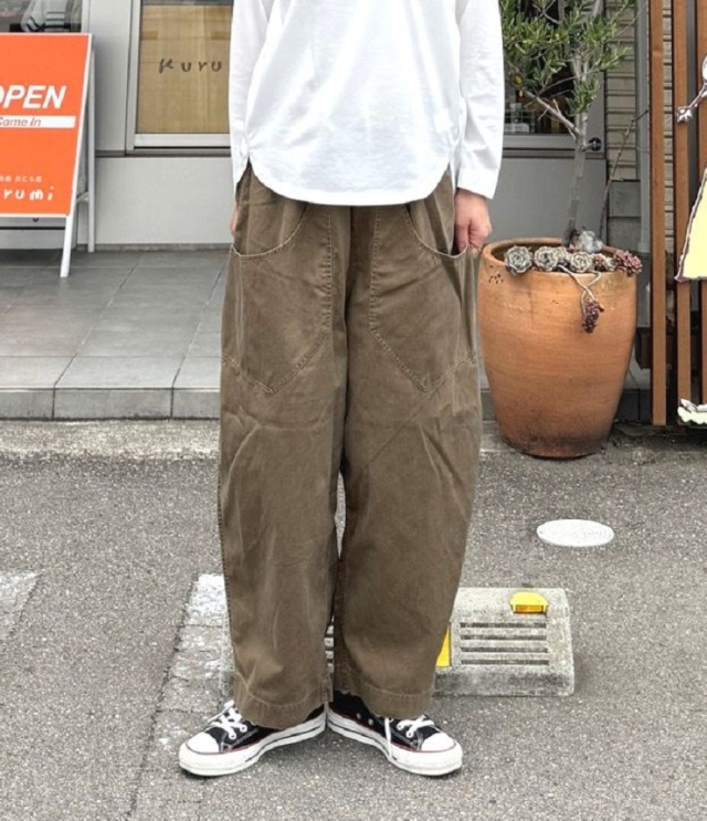ESTROISLOSE　フェード加工ツイル パンツ（ブラウン）EB25309
