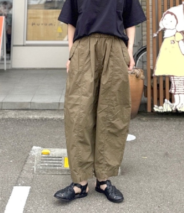 ESTROISLOSE　タイプライター パンツ（カーキ）EB26221