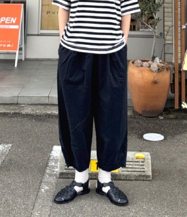 NEEDLE WORKS　ギャバダーツ 立体 パンツ　ブラック（レディース） 2125102