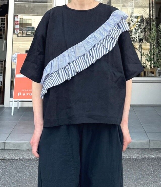 【30%OFF】mao made　ストライプ フリフリ フリル ブラウス（ブラック） 521312