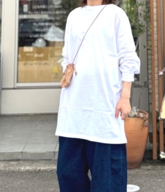 euphoric　Shirred Ruffle Cuff Top（ホワイト） EU-CT6319