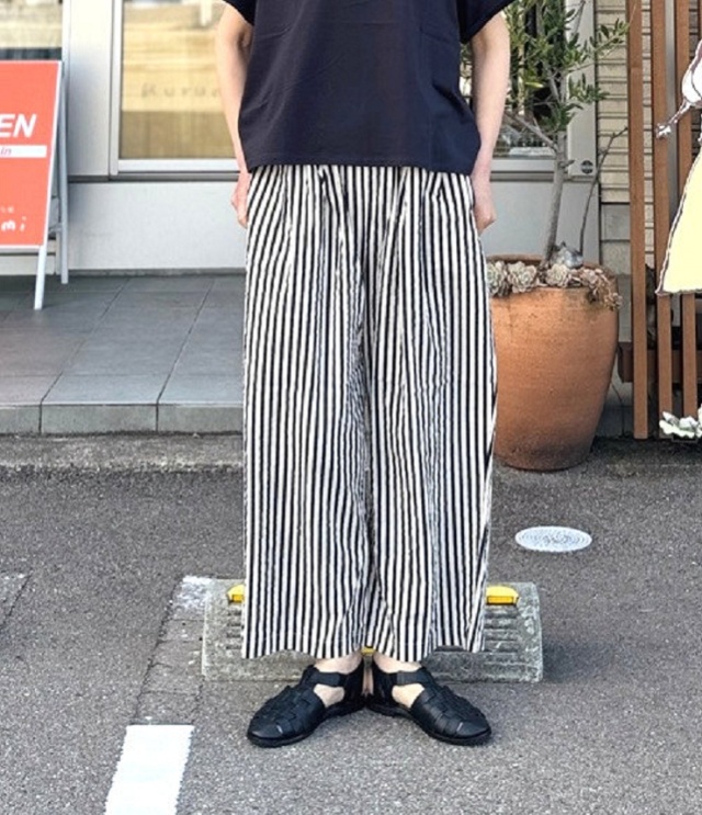 prit　20/1コットンリネン ストライププリント タックイージー パンツ（クロ） P72600