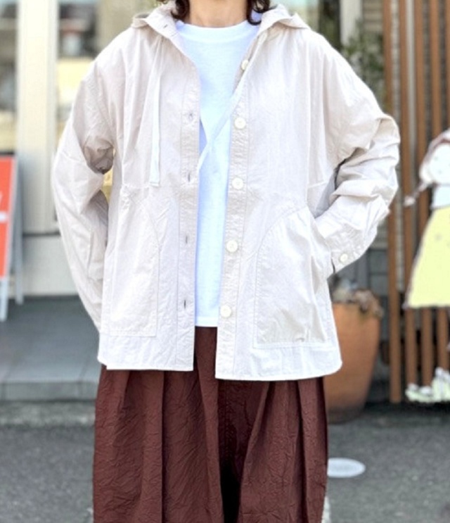 BLUE LAKE MARKET　ヴィンテージポプリン ヘムラウンド フーディ（ライトグレー） B-220004