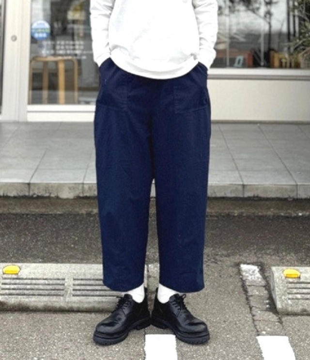 chloro sister  綿シルクネップ ダーツパンツ（ネイビー） CS1192  #chloro sister_toujours ensemble