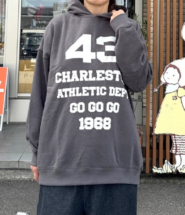 NEEDLE WORKS　T/C裏起毛 43 パーカー　チャコール（レディース） 2225211