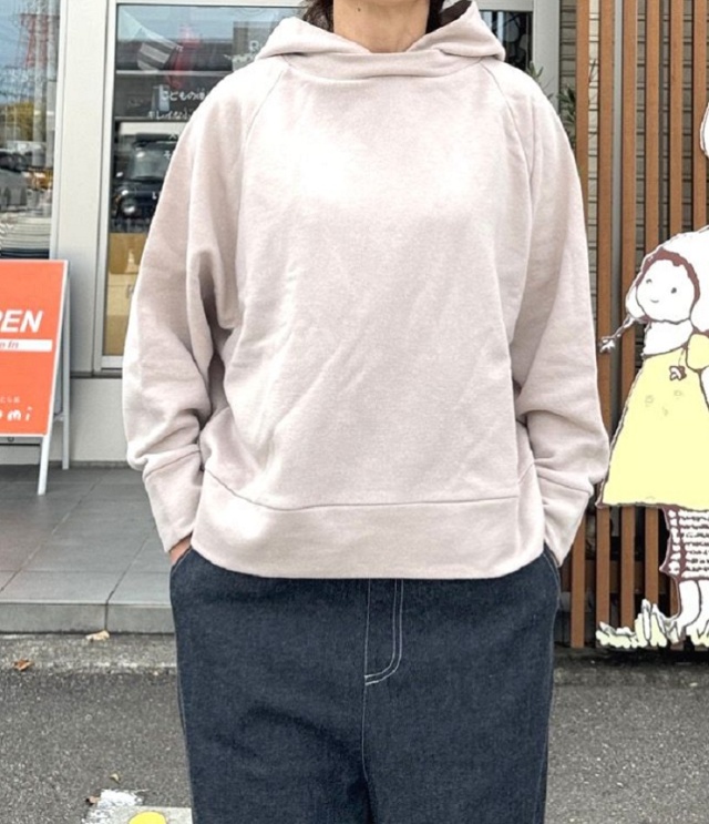 mao made　ゆったりサイズ ラグラン S パーカ（オフベージュ） 551204