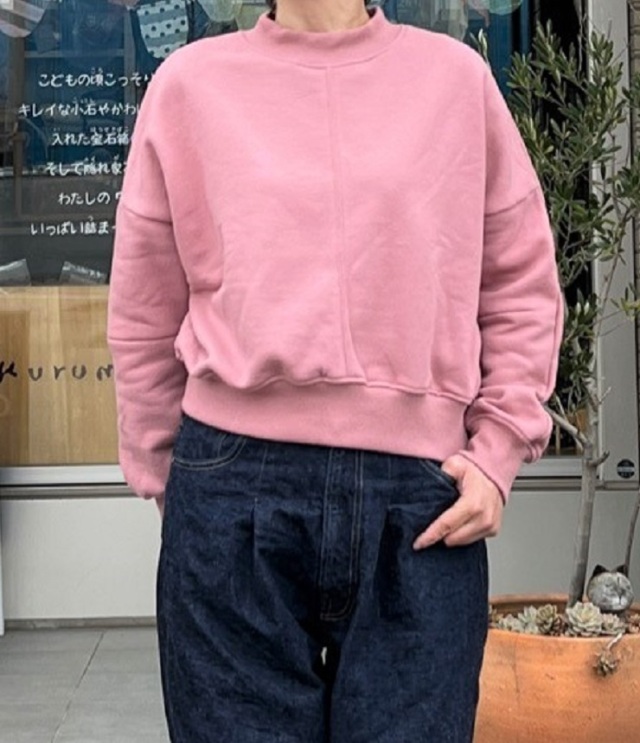 【60%OFF】chloro sister　30/10裏毛起毛 ハイネック ショート丈スウェット（ピンク） #chloro sister_toujours ensemble