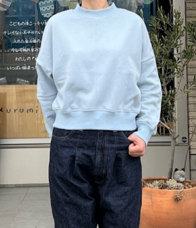 【60%OFF】chloro sister　30/10裏毛起毛 ハイネック ショート丈スウェット（ブルー） #chloro sister_toujours ensemble