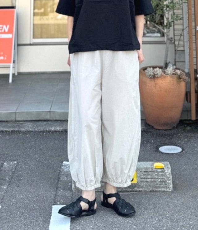 prit　コットンナイロン 交織平織ワッシャー 裾ゴム バルーン パンツ（サンド） P72616