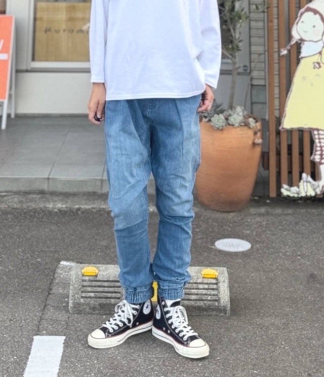 OFFICIAL TEAM　カットデニム ジョガー パンツ　ブルー（アダルト） 1226219M　#NEEDLE WORKS_OFFICIAL TEAM_NEWO #デイリーパンツ