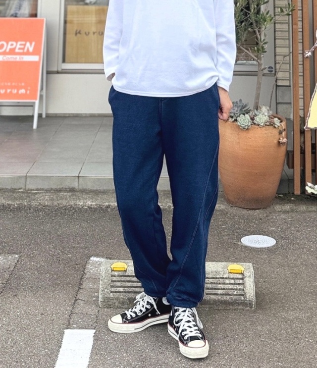 OFFICIAL TEAM　インディゴシャギー スイッチング ジョガー パンツ　ネイビー（アダルト） 1226321M　#NEEDLE WORKS_OFFICIAL TEAM_NEWO #デイリーパンツ