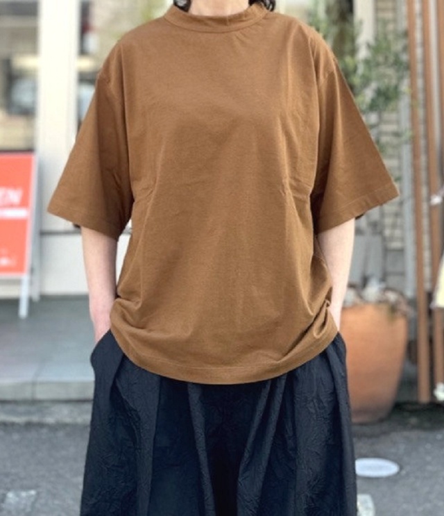 ESTROISLOSE　フルタンブラー天竺 5分袖 Tシャツ（キャメル）EC25103