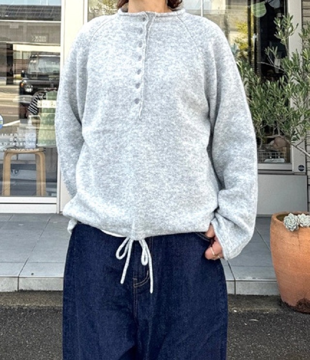mao made　モックネック ヘンリーネック プルオーバー（グレー） 551121