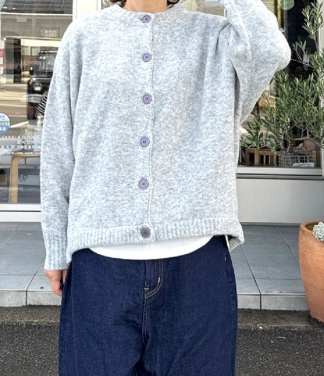 mao made　バックタック ドロストコード入り カーディガン（グレー） 551122