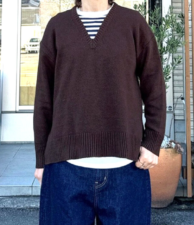 mao made　レイヤード風 Vネック プルオーバー（ブラウン） 551130