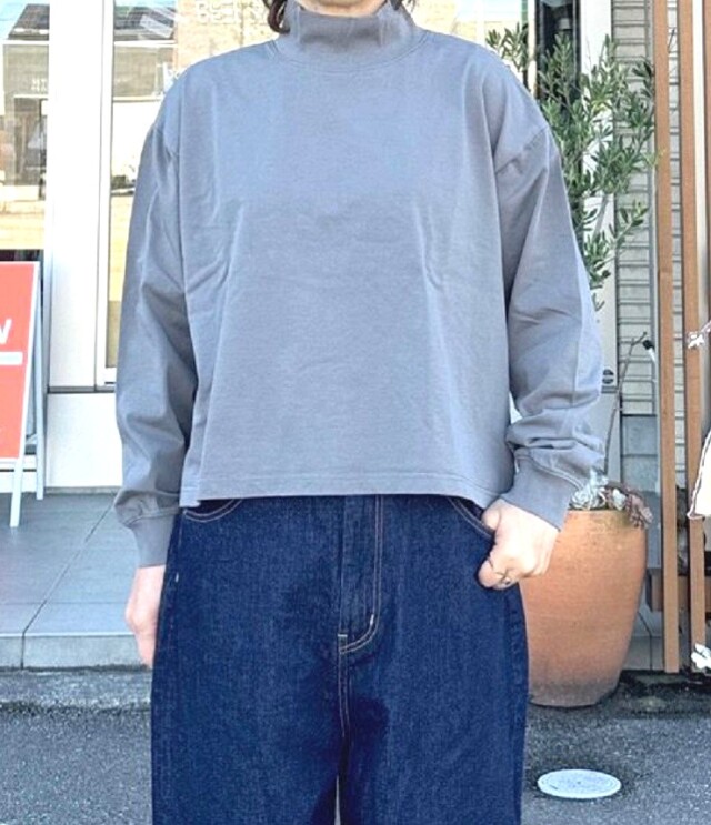 Sabbatum ファンクショナル天竺 タートルネック プルオーバー(チャコール) SA-36201