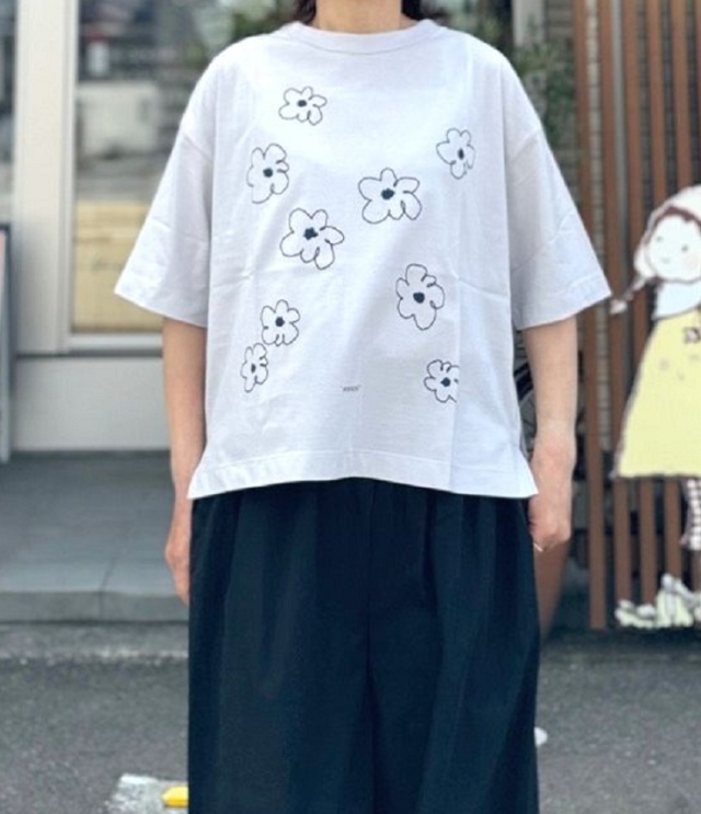 mao made　“ANEMONE” TEE（グレージュ）621222