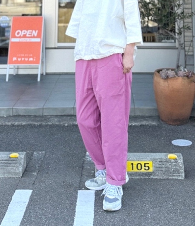 NEEDLE WORKS　ギャバイージーパンツ　ピンク（レディース） 2126202　#NEEDLE WORKS_OFFICIAL TEAM_NEWO