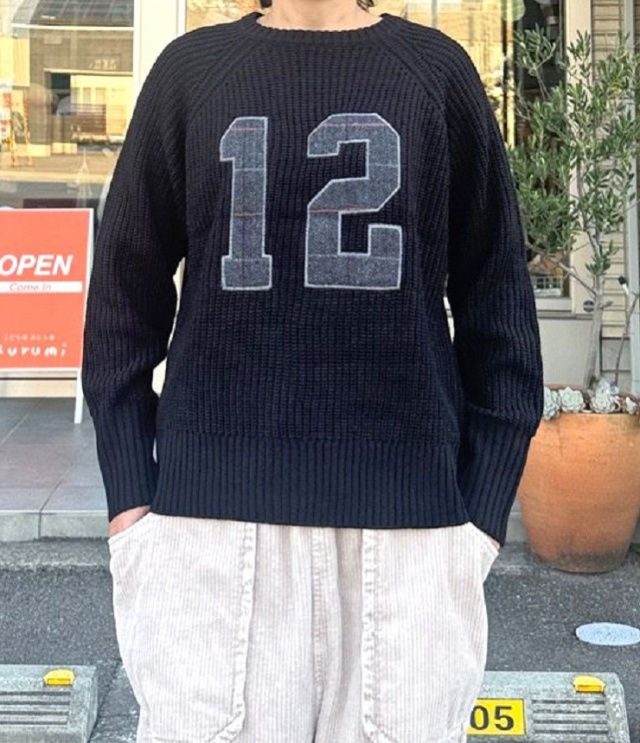mao made　ナンバーリング パッチししゅう プルオーバー（ブラック） 551113