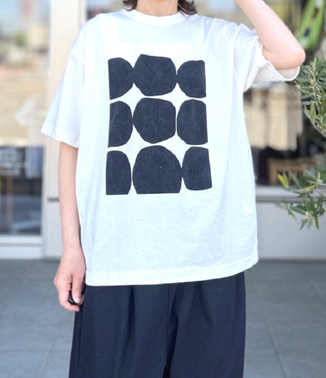 prit　18/1空紡度詰天竺 フレームドット プリント  Tシャツ（クロ） P92644