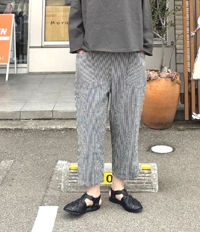 BLUE LAKE MARKET　10sヒッコリー バックヨーク イージーパンツ（ブラック・太） B-528002