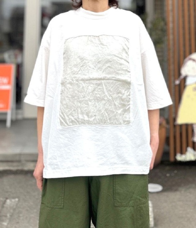 prit 17/1空紡天竺×40/1リネン箔プリント 5分袖フレーム Tシャツ(シロ×シルバー) P91605