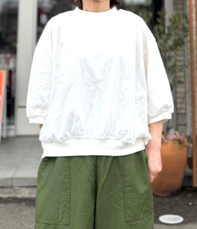 NEEDLE WORKS　袖パフ Tシャツ　ホワイト（レディース） 2126214　#NEEDLE WORKS_OFFICIAL TEAM_NEWO
