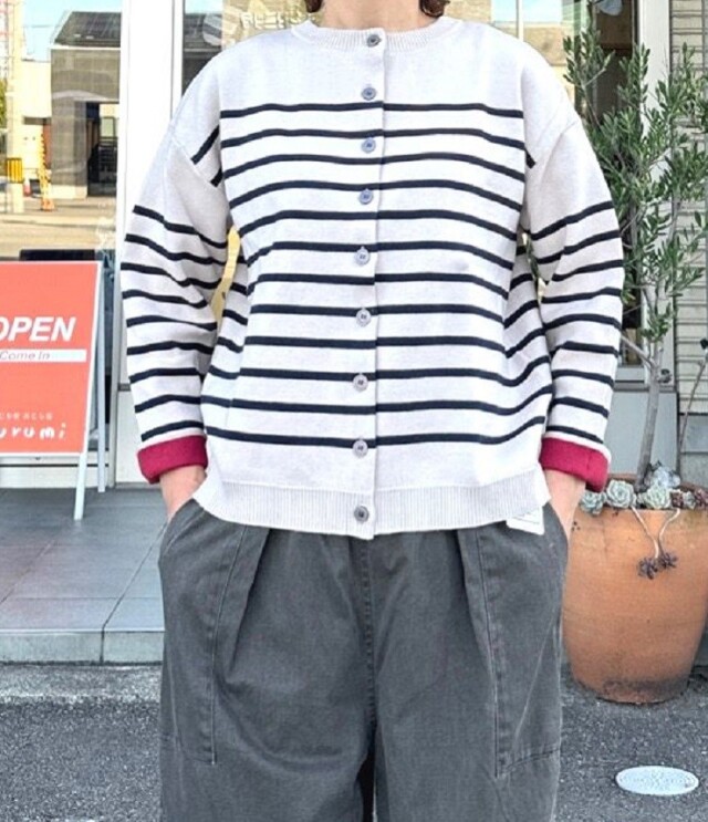 mao made　BORDER 裏の配色が決めて 2WAY プルオーバー（オフベージュ×ネイビー） 541104