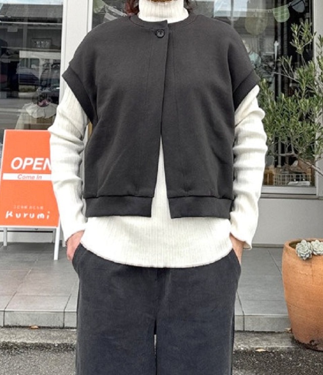 chloro sister  30/10裏毛 裏起毛 フレンチベスト（チャコール） CS8135  #chloro sister_toujours ensemble