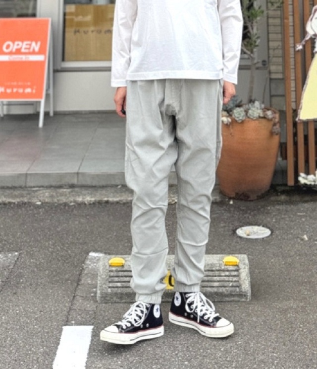 OFFICIAL TEAM　スーパーストレッチ ジョガー パンツ　グレー（アダルト） 1226122M　#NEEDLE WORKS_OFFICIAL TEAM_NEWO