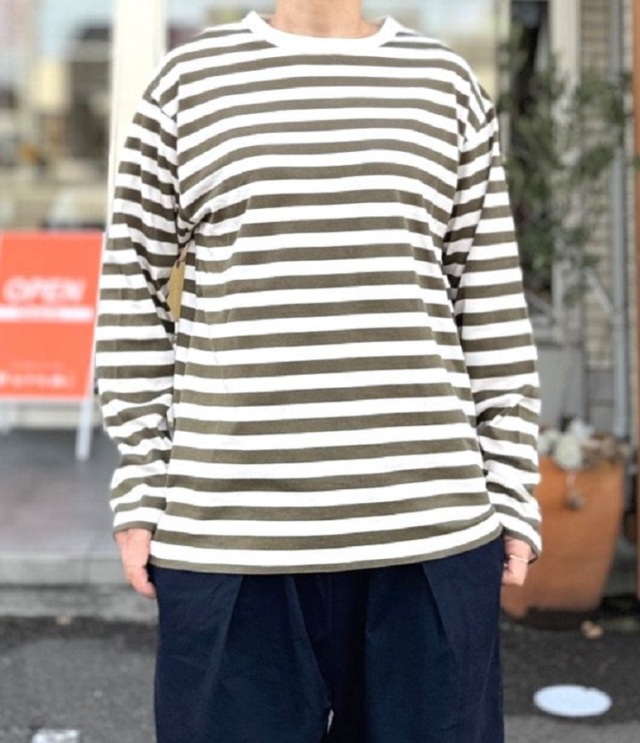【30%OFF】Sabbatum　ボーダー ベーシックボックスTee（エクリュ×カーキ） SA-34232