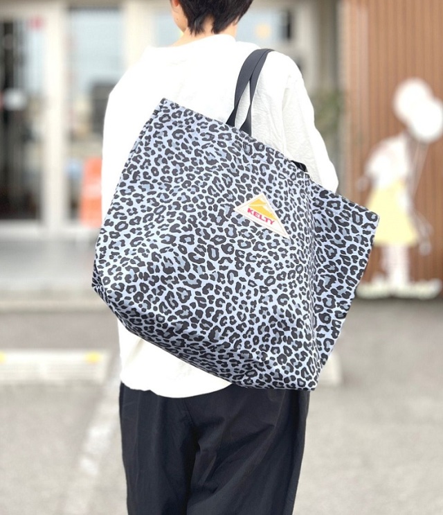 KELTY  ケルティ　DP TOTE  プリント柄 トートバッグ（グレーレオパード)