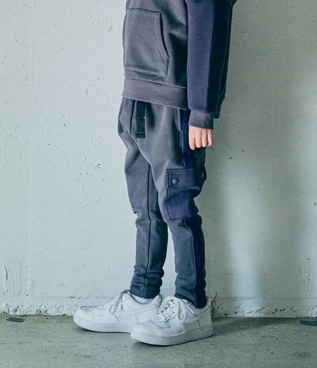 【50%OFF】６°vocaLe　フェルカーゴパンツ　チャコール（110センチ）