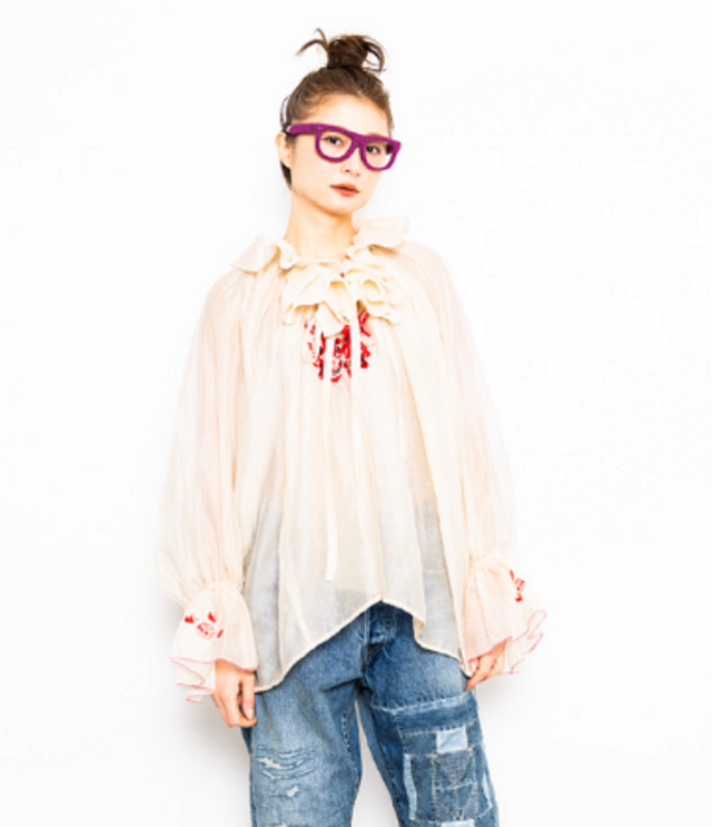 MARET　スカ刺繍 プルオーバー（ホワイト）　 M25A11