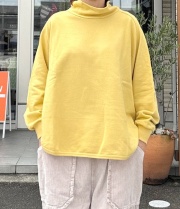 ESTROISLOSE ｴｽﾄｩﾛﾜﾙｰｽﾞ