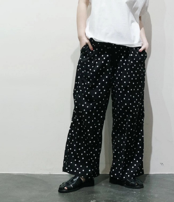 vent blanc　80ローン ランダム ボルカドット セミワイド パンツ（ブラック×オフホワイト）VBP261512