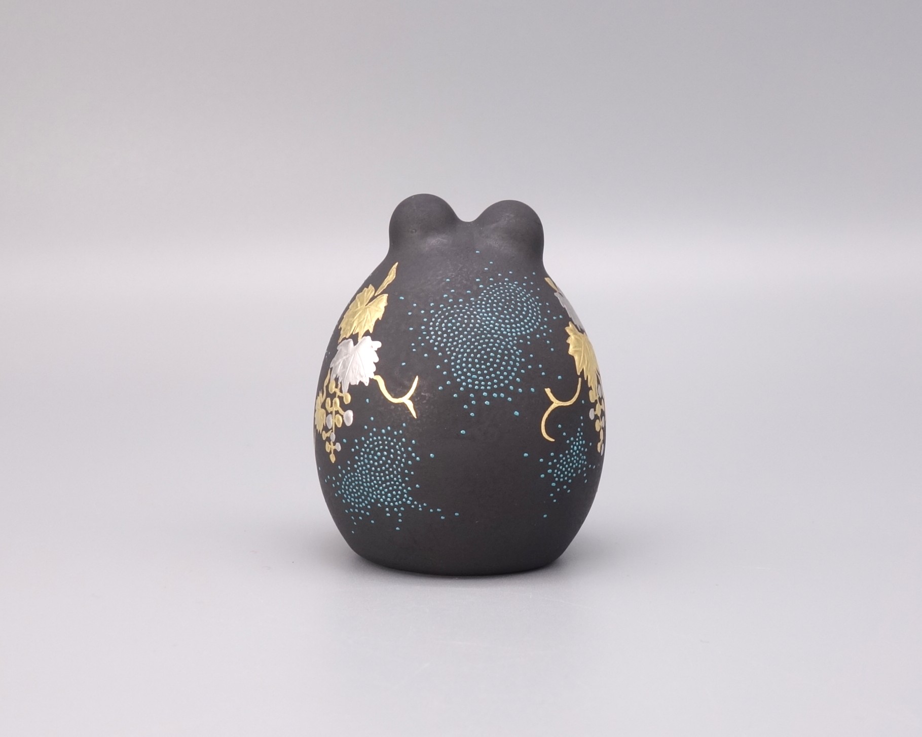 2.2号蛙 白金盛渦打青粒葡萄図（台・木札付） [ 三代 仲田錦玉 ]