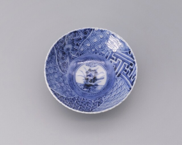 酒盃 染付祥瑞芙蓉文 [ 妙泉陶房 山本長左 ]